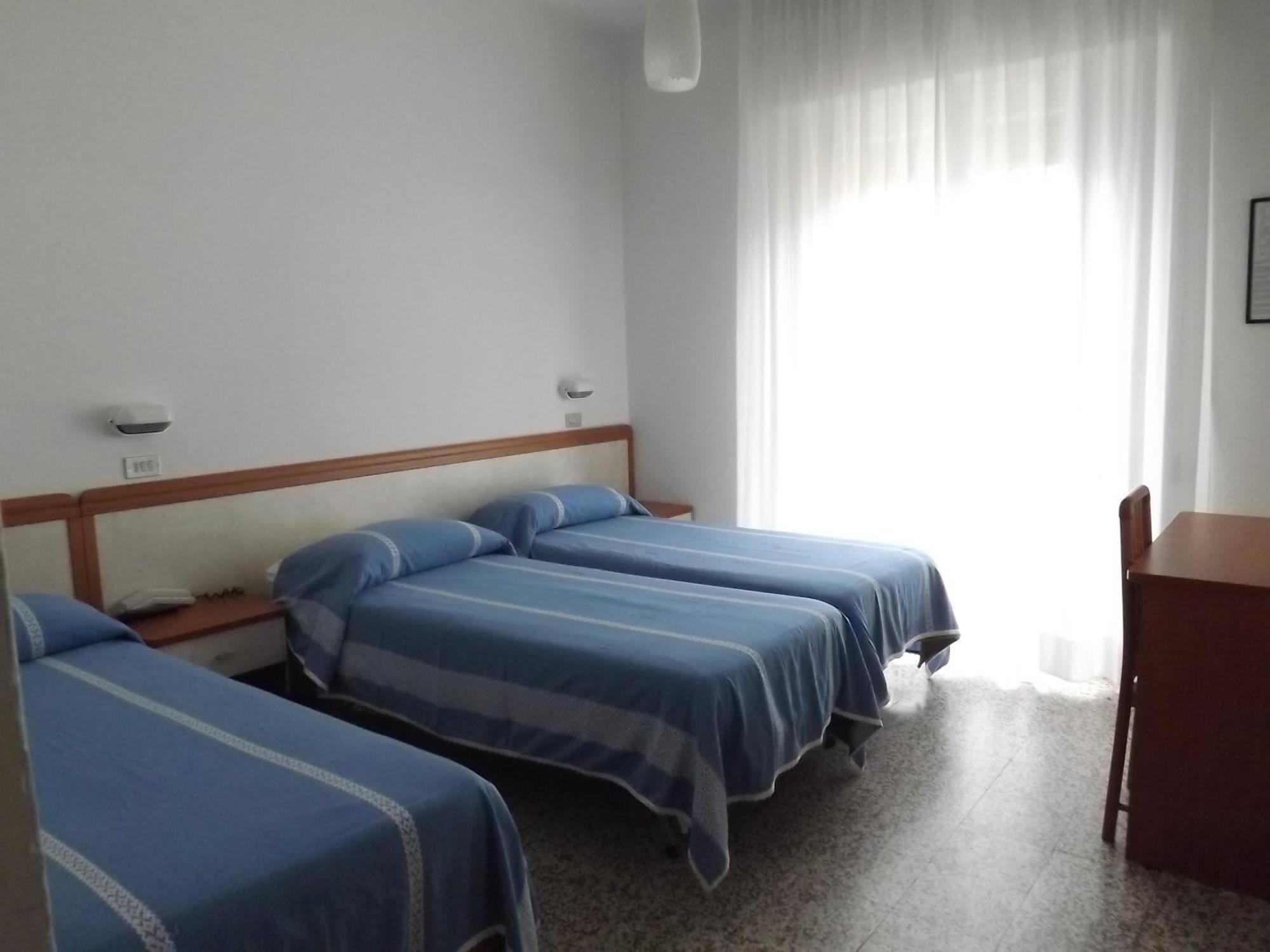 Hotel Tura Bellaria-Igea Marina Quarto foto